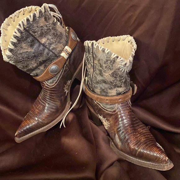 WOMENS BROWN LEATHER & GENUINE LIZARD SKIN CORRAL Upcycled COWBOY BOOTS SIZE 7 M - Picture 2 of 10